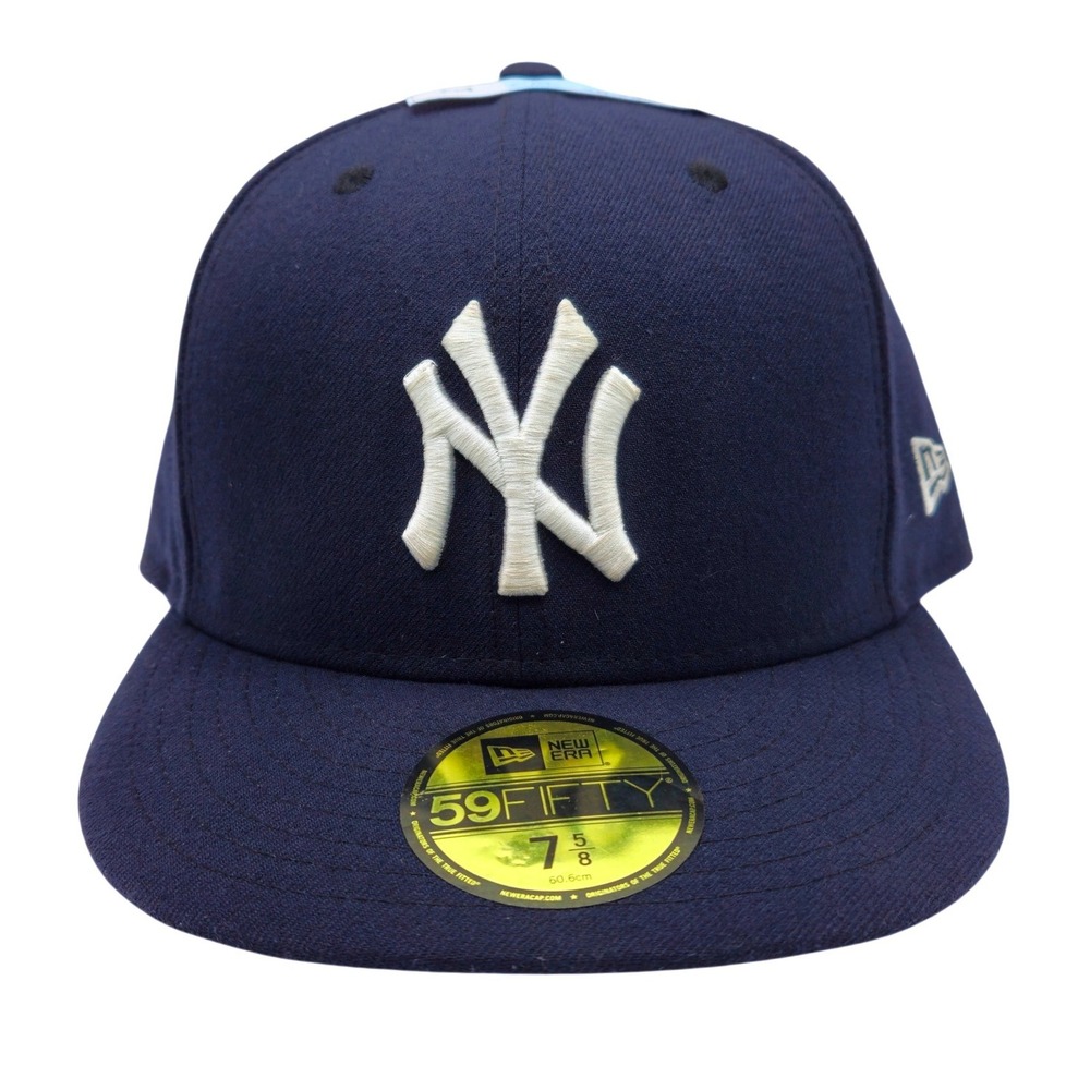 New Era 59FIFTY New York Yankees Fitted Hat Navy Blue MLB Size 7 5/8 70331909